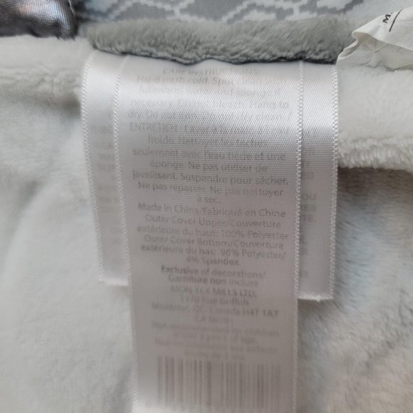 Shark cozy / costume. - Picture 6 of 7